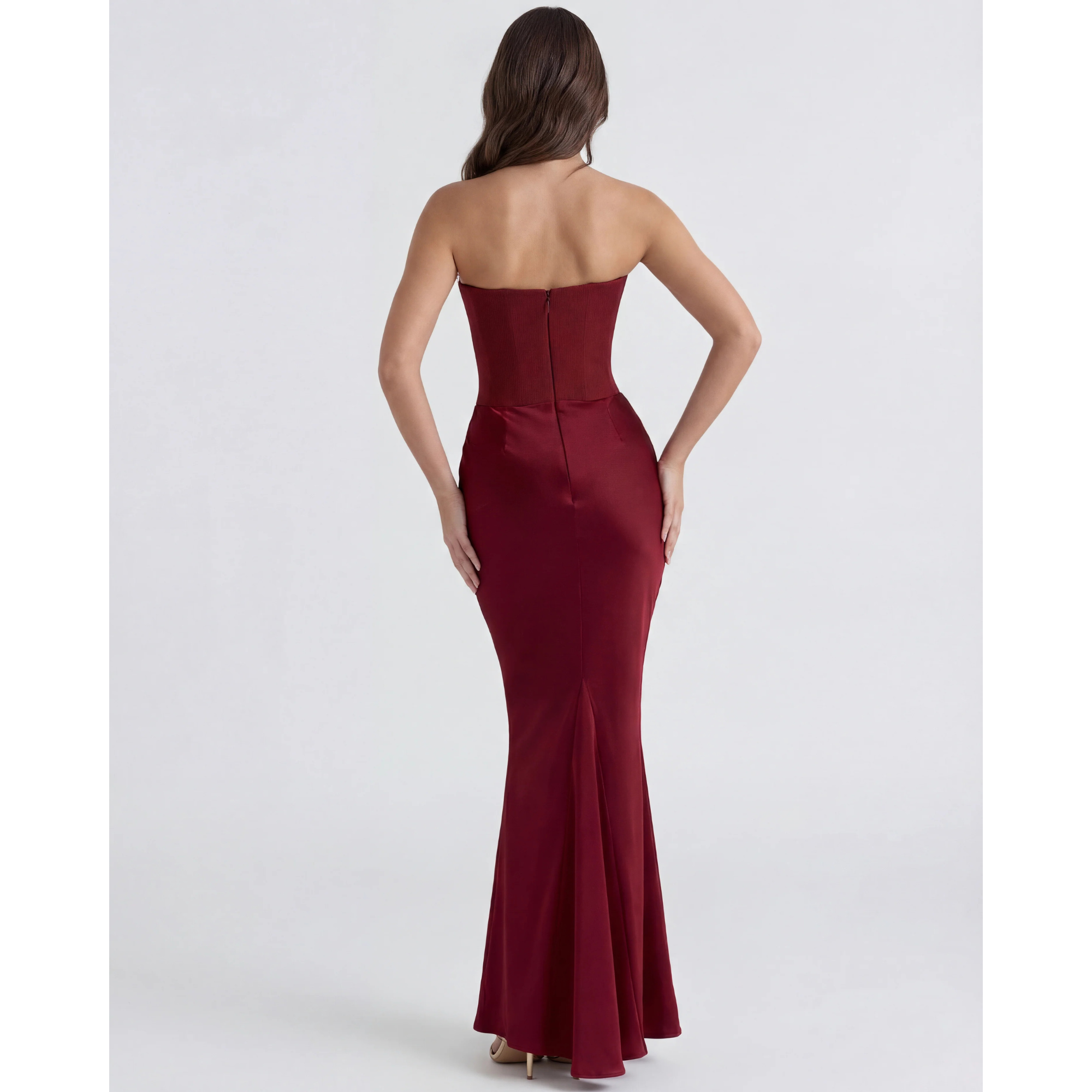 Velth | Vestido con corsé sin tirantes esculpido