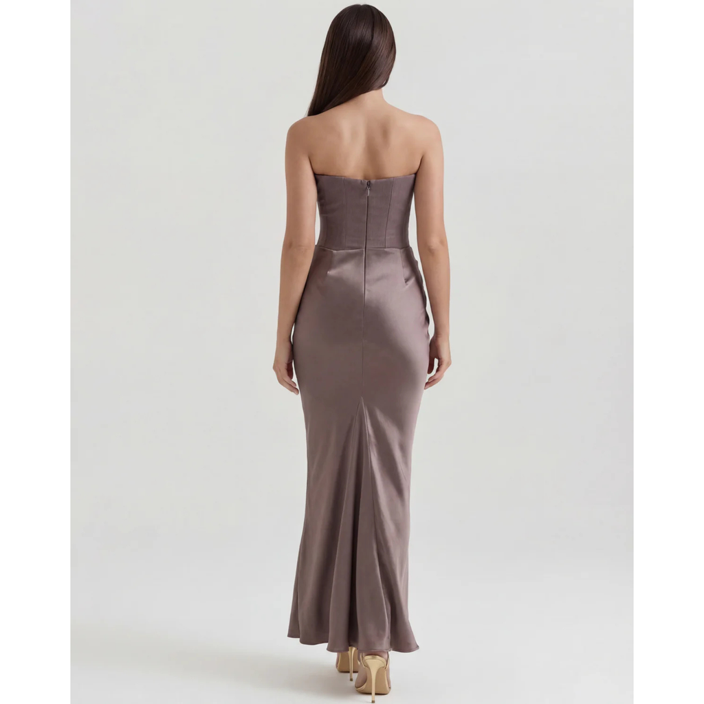 Velth | Vestido con corsé sin tirantes esculpido
