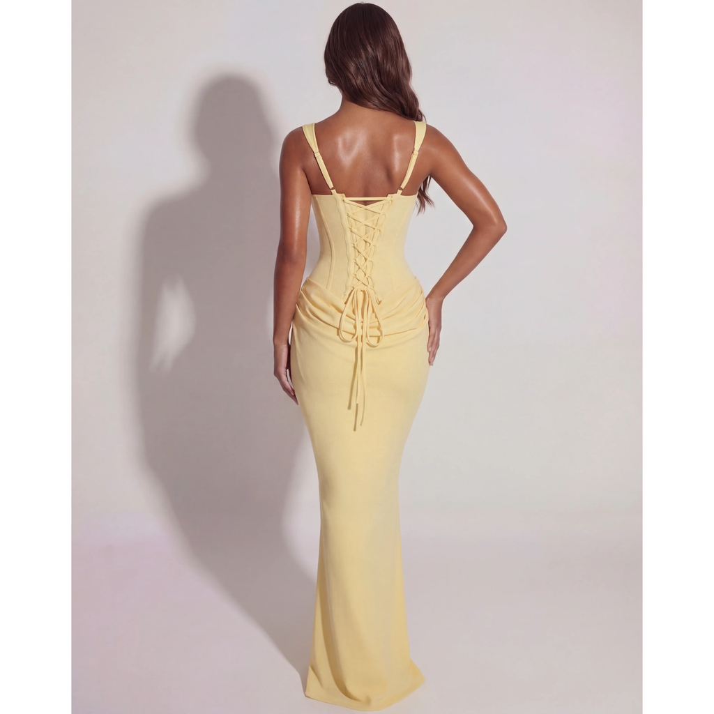 Velth | Vestido largo ajustado con cordones